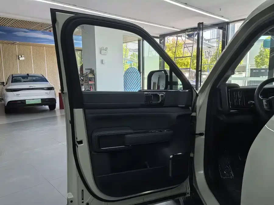 BYD Leopard Leopard 5 Leopard 5 2025 Tianshen Intelligent Driving Ultra Edition 2025 — миниатюра 2