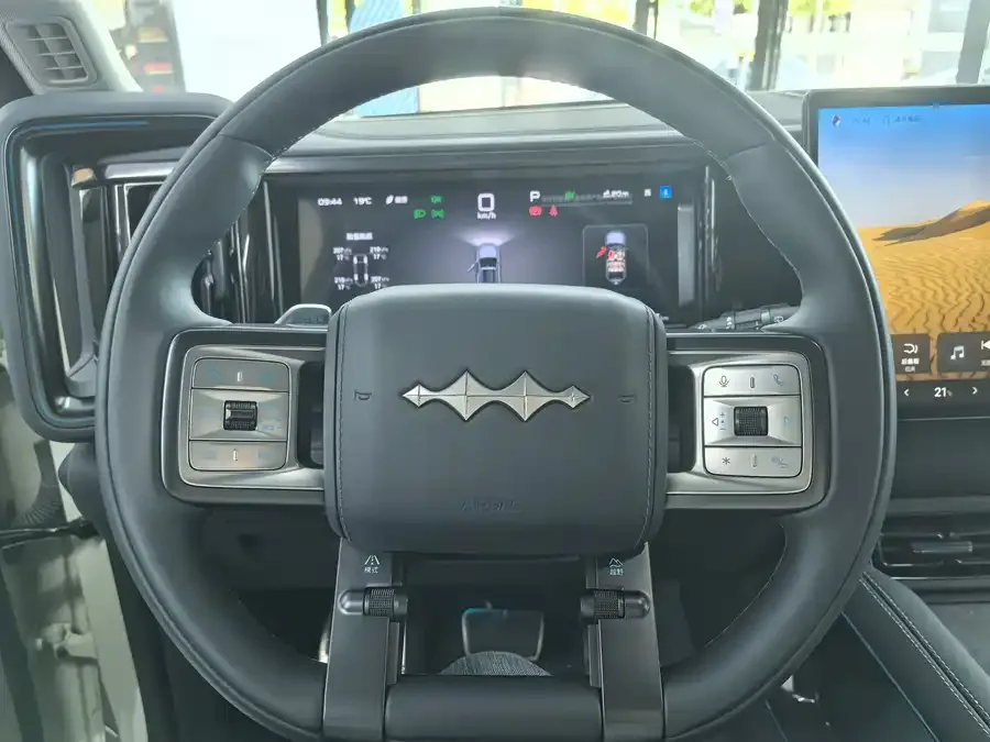 BYD Leopard Leopard 5 Leopard 5 2025 Tianshen Intelligent Driving Ultra Edition 2025 — миниатюра 3