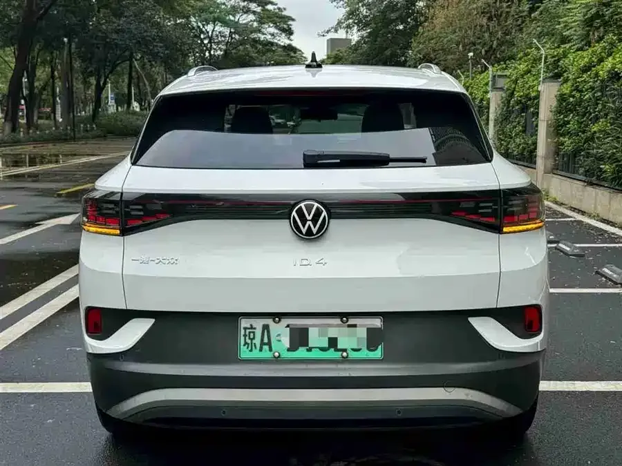 Volkswagen ID.4 CROZZ ID.4 CROZZ 2024 Pure Enjoyment Limited Edition 2023 — миниатюра 2