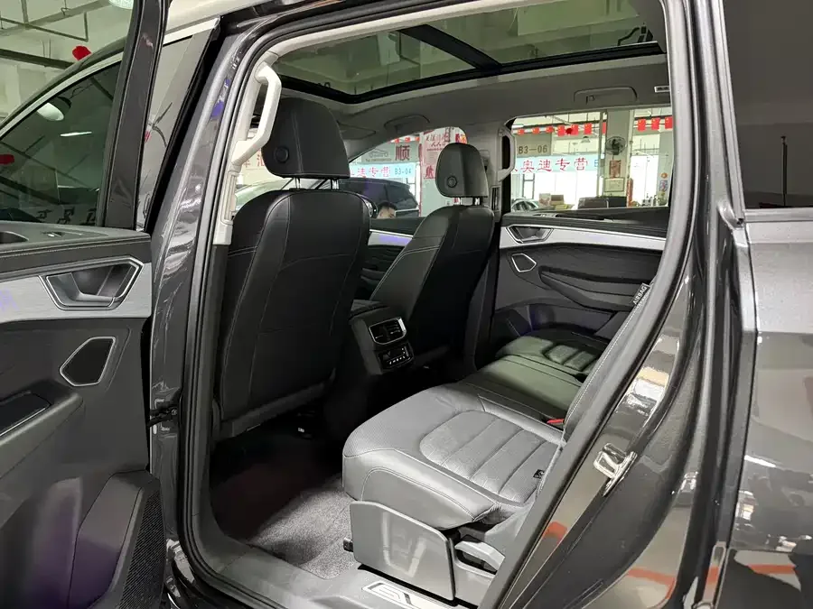 Volkswagen Talagon Lanjing 2023 facelift 380TSI 4WD luxury version Pro 7 seats 2023 — миниатюра 5