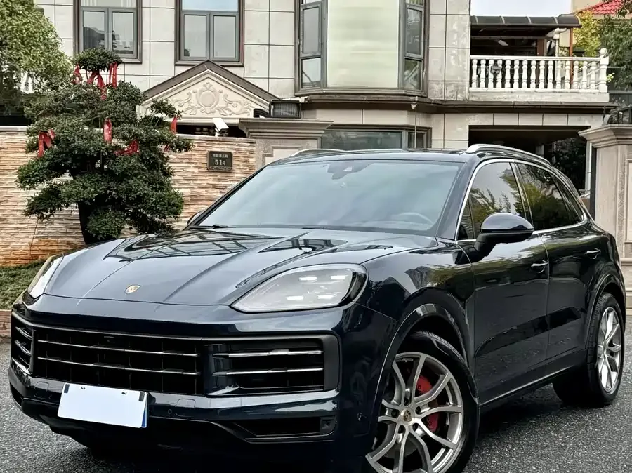 Porsche Cayenne 2023