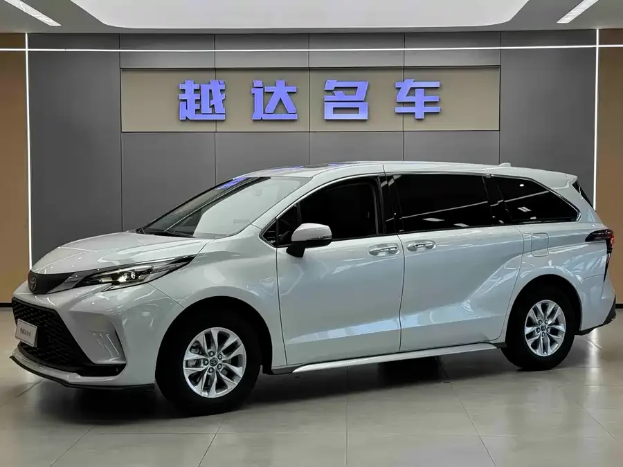 Toyota Granvia 2023
