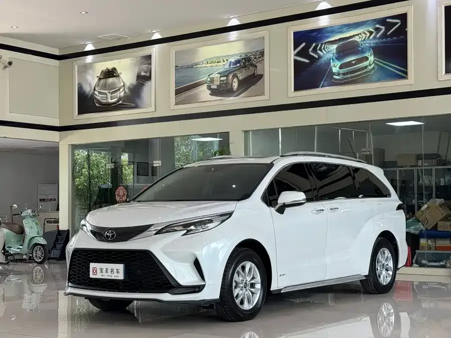 Toyota Granvia 2024