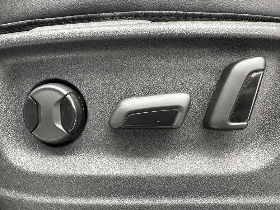 Volkswagen Tiguan (Tharu) Tuyue 2022 280TSI 2WD Luxury Edition 2022 — миниатюра 4