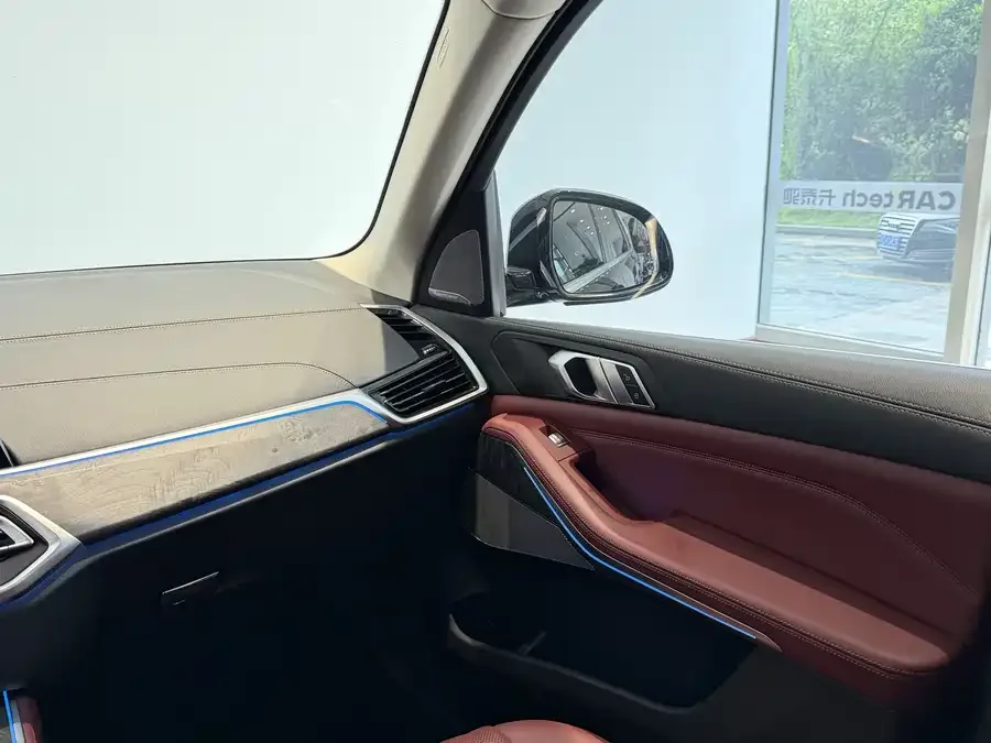 BMW X5 2022 xDrive 30Li Exclusive M Sport Package 2022 — миниатюра 4