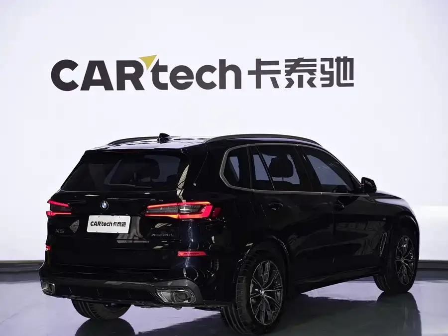 BMW X5 2022 facelift xDrive 30Li M Sport package 2023 — миниатюра 3