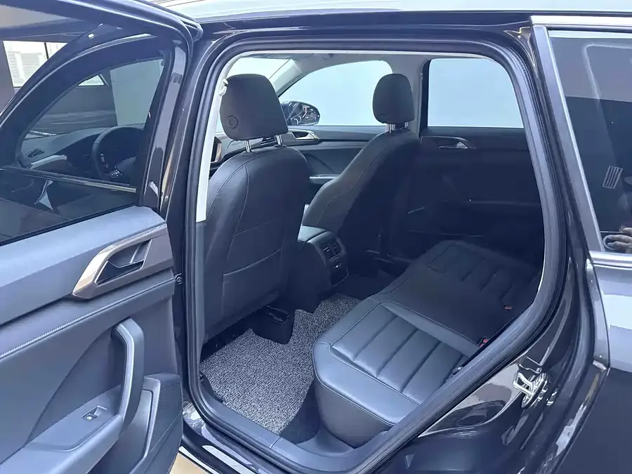 Volkswagen Tiguan (Tharu) Tuyue 2022 280TSI 2WD Luxury Edition 2022 — миниатюра 5
