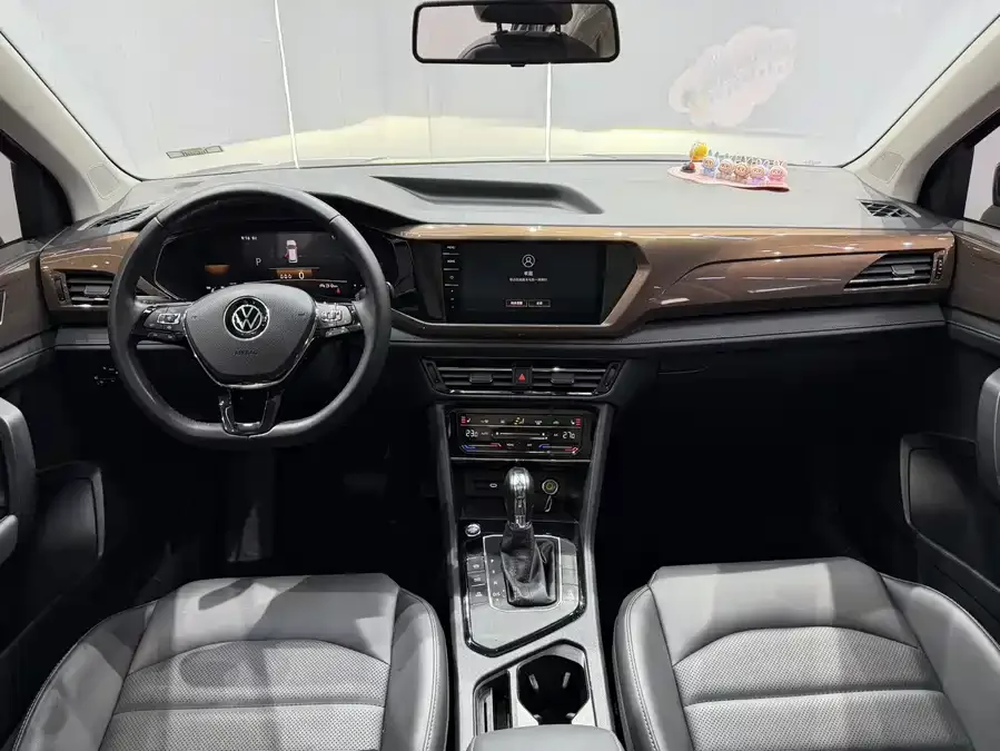 Volkswagen Tiguan (Tharu) Tuyue 2022 280TSI 2WD Luxury Edition 2022 — миниатюра 4