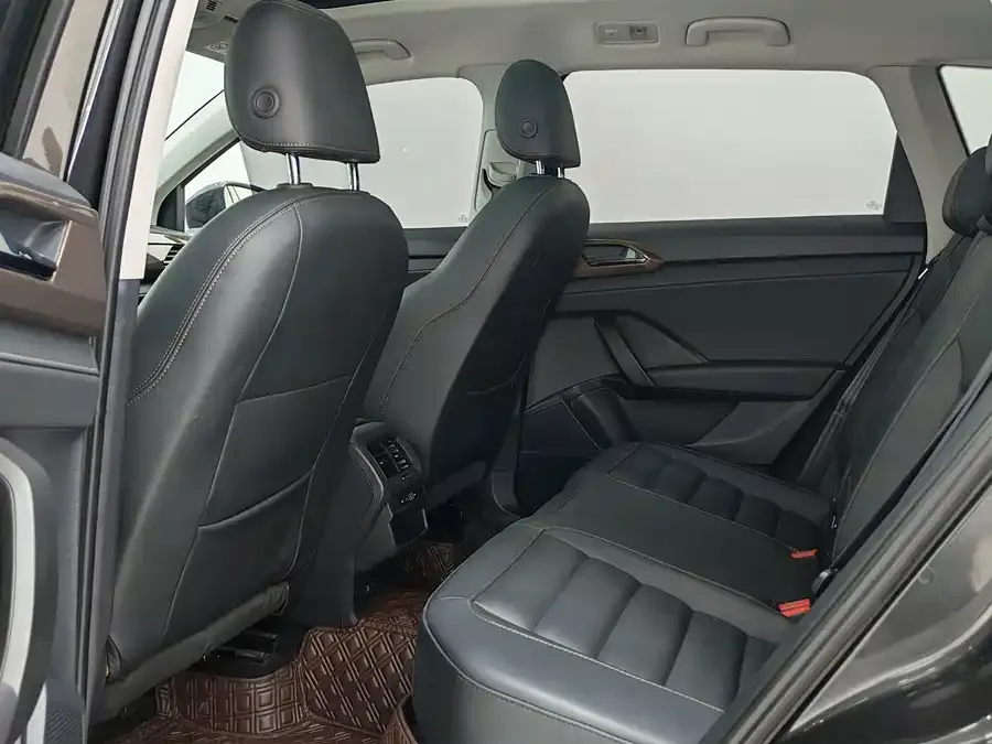 Volkswagen Tiguan (Tharu) 2021 Tuyue 280TSI 2WD Comfort Edition 2022 — миниатюра 4