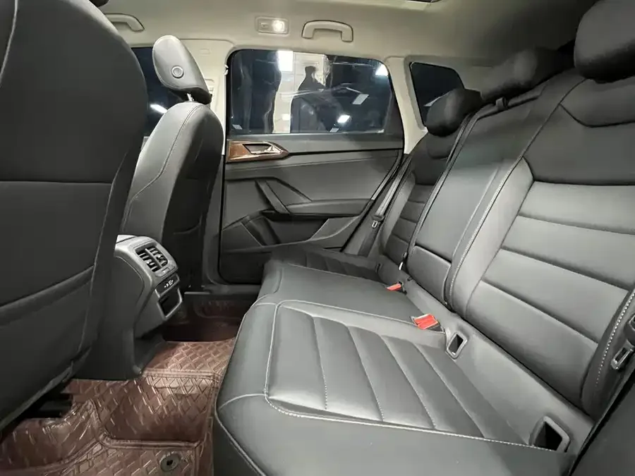 Volkswagen Tiguan (Tharu) Tuyue 2022 280TSI 2WD Luxury Edition 2022 — миниатюра 3
