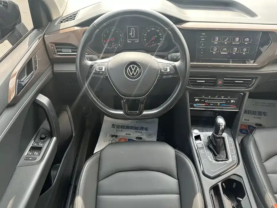Volkswagen Tiguan (Tharu) 2021 Tuyue 280TSI 2WD Comfort Edition 2022 — миниатюра 5