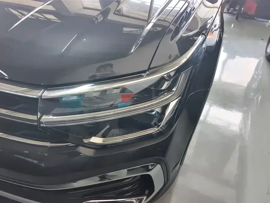 Volkswagen Tiguan (Tharu) Tuyue 2023 300TSI 2WD Full Moon Edition 2023 — миниатюра 2