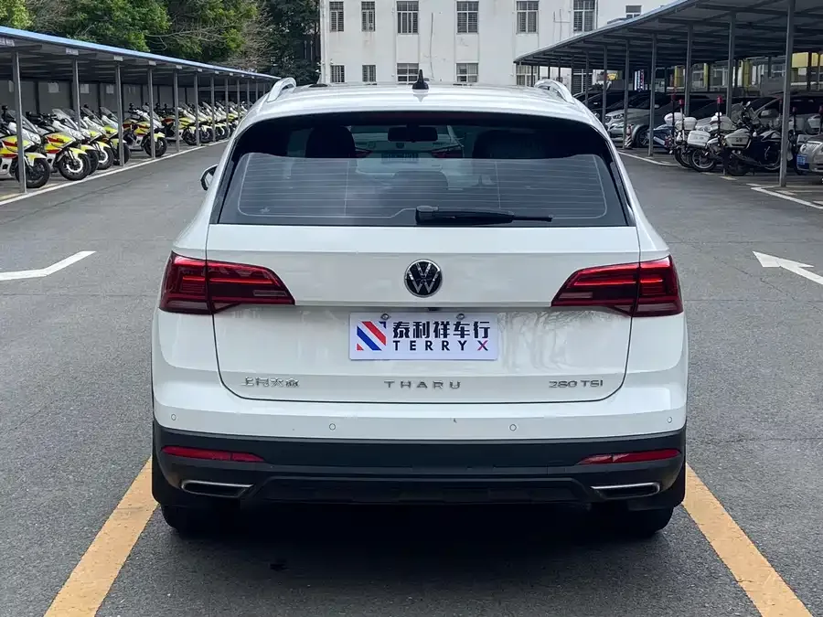 Volkswagen Tiguan (Tharu) Tuyue 2022 280TSI 2WD Luxury Edition 2022 — миниатюра 2