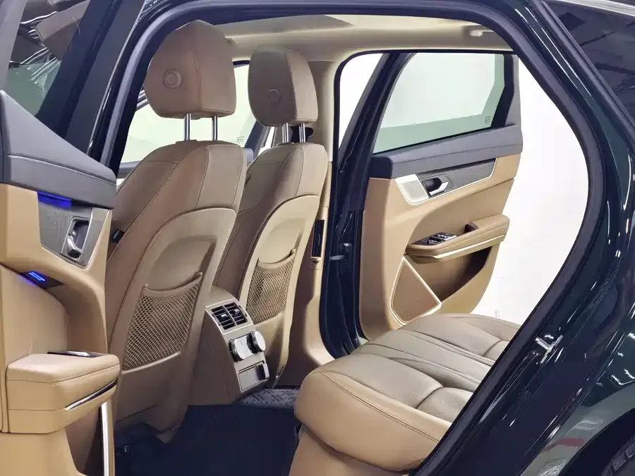 Jaguar XFL 2022 XFL 2.0T P250 2WD Exclusive Luxury Edition 2022 — миниатюра 4