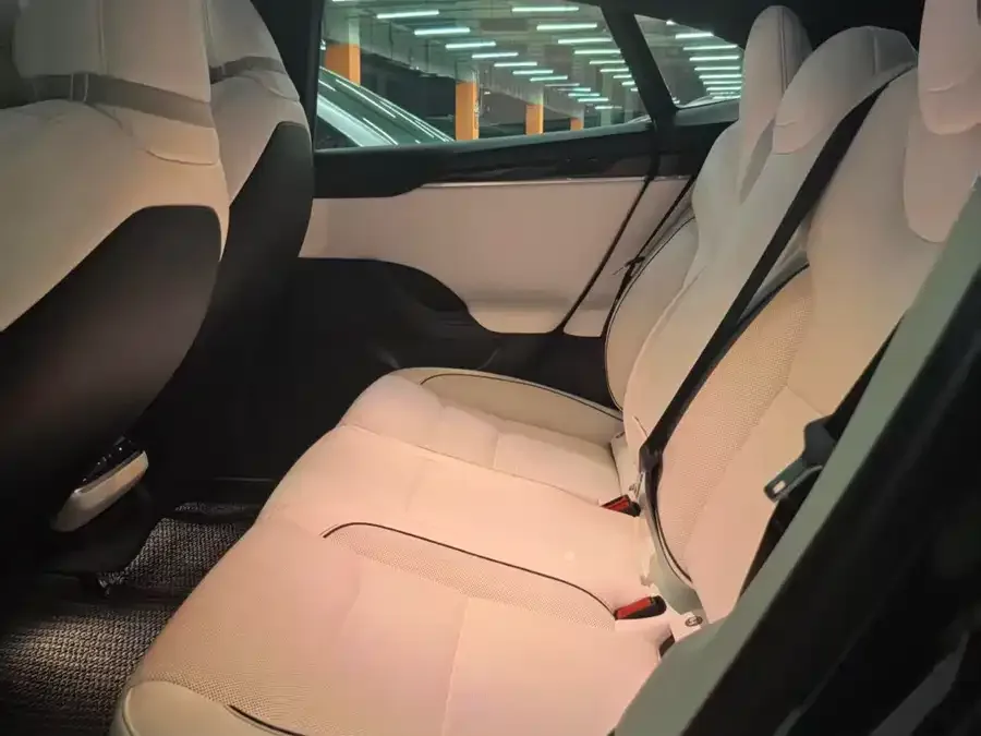 Tesla Model S Model S 2023 Tri-Motor All-Wheel Drive Plaid Edition 2023 — миниатюра 3