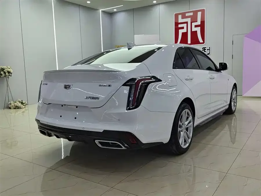 Cadillac CT4 2022 28T Fashion Model 2022 — миниатюра 2