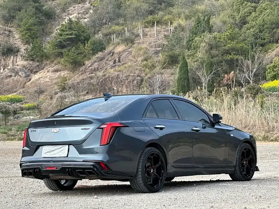 Cadillac CT4 2022 28T luxury model 2022 — миниатюра 3