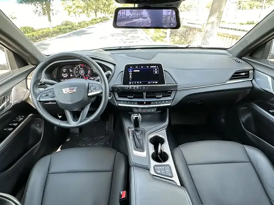 Cadillac CT4 2023 28T Luxury Edition 2023 — миниатюра 2
