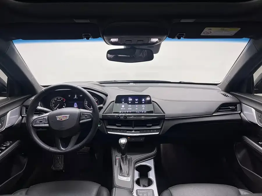 Cadillac CT4 2022 28T luxury model 2023 — миниатюра 4