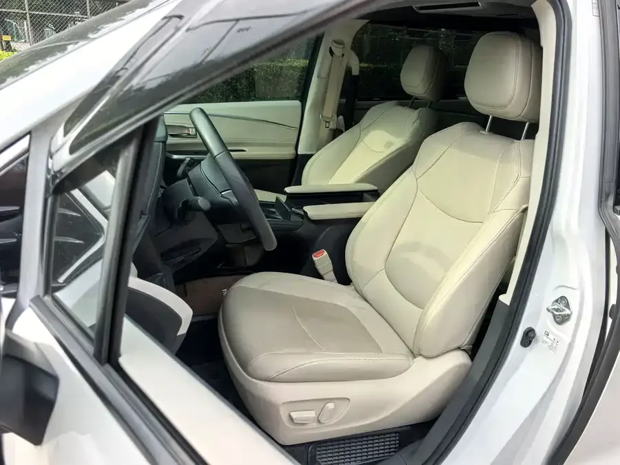 Toyota Sienna SIENNA 2021 2.5L Hybrid Supreme Edition 2022 — миниатюра 2