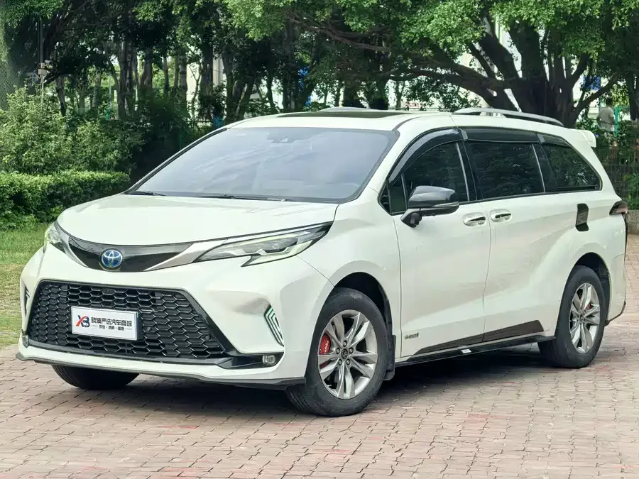Toyota Sienna 2022