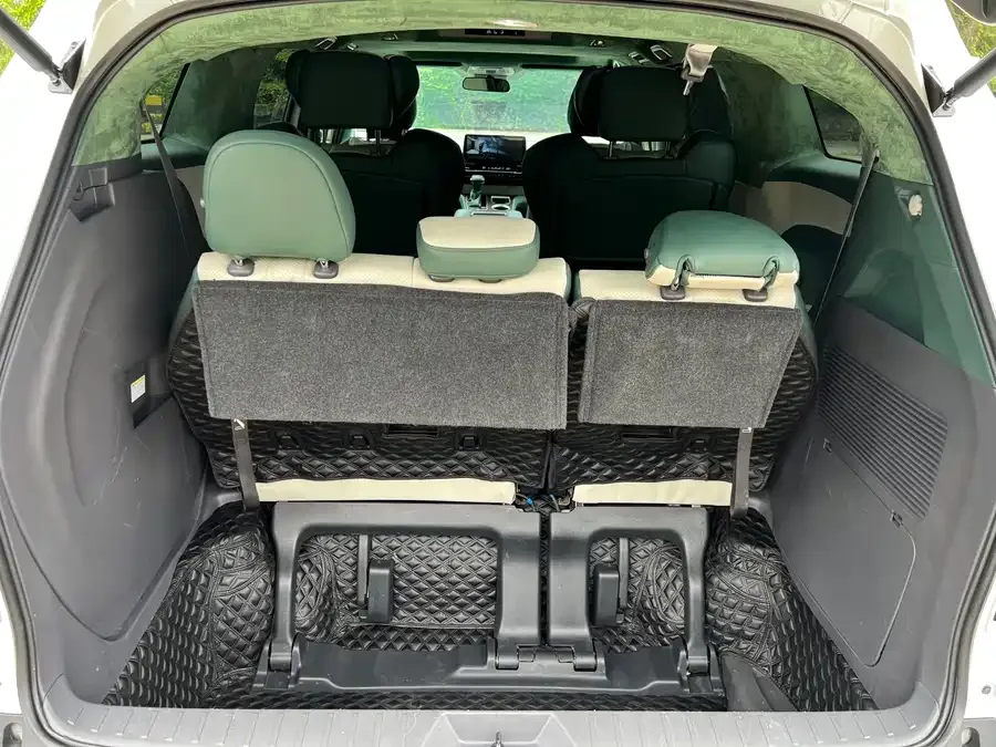 Toyota Sienna SIENNA 2021 2.5L Hybrid Comfort Edition 2022 — миниатюра 5