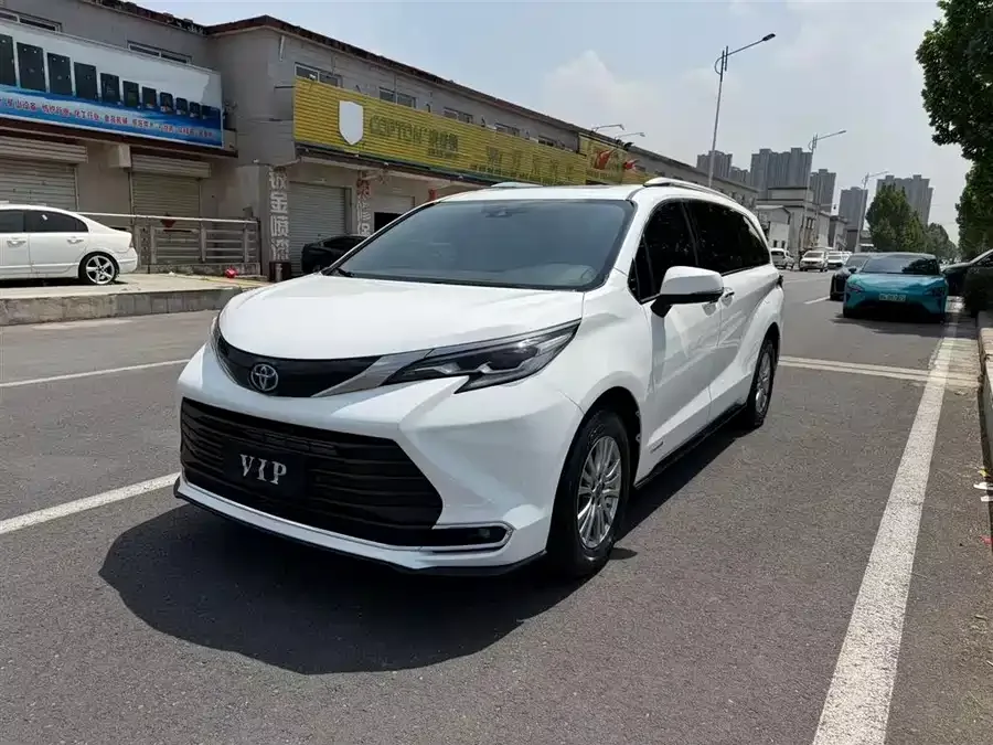 Toyota Sienna 2022