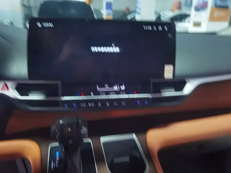 Toyota Sienna SIENNA 2023 2.5L Hybrid Comfort Edition 2023 — миниатюра 4