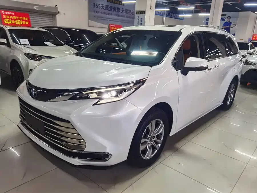 Toyota Sienna 2023