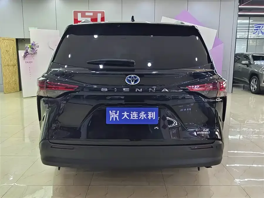 Toyota Sienna SIENNA 2023 2.5L Hybrid Comfort Edition 2023 — миниатюра 2