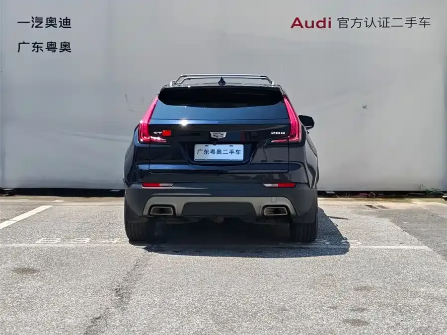 Cadillac XT4 2022 28T two-wheel drive fashion model 2022 — миниатюра 2