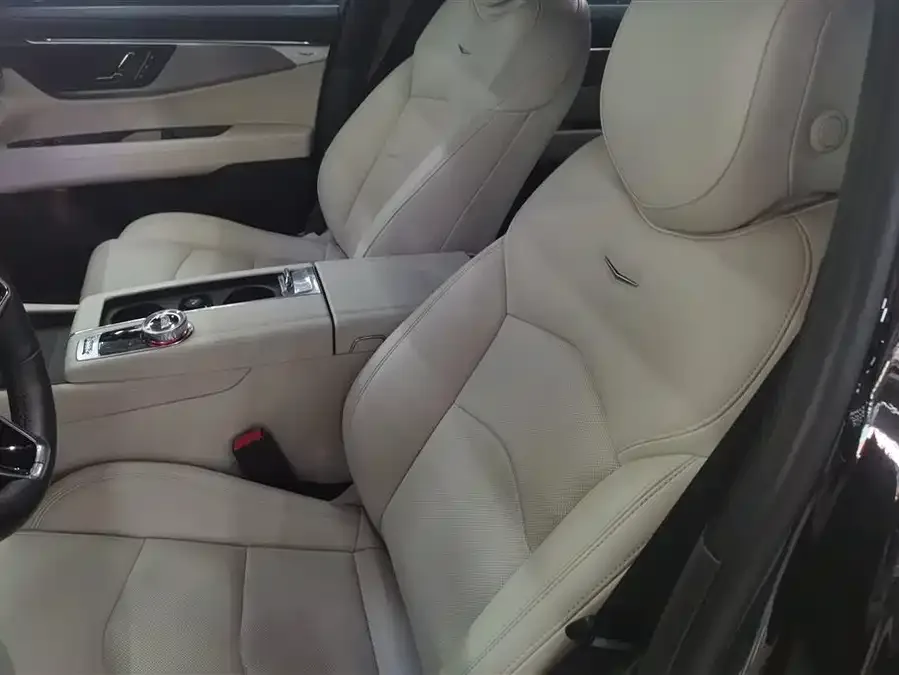 Cadillac CT6 2023 28T Fashion Model 2024 — миниатюра 3