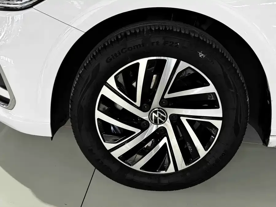 Volkswagen Lavida Lavida 2023 1.5L automatic full version 2023 — миниатюра 2