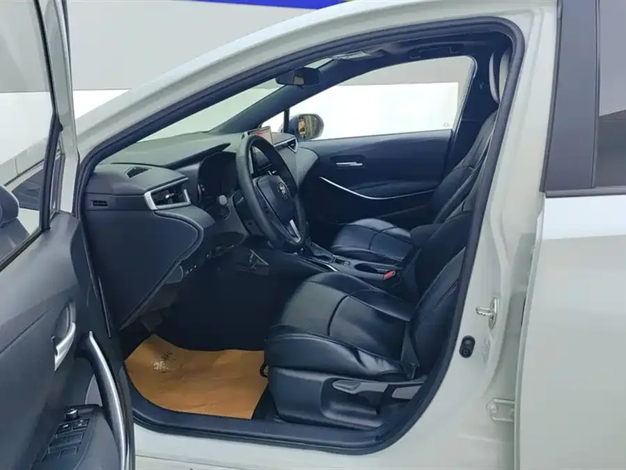 Toyota Levin 2021 Corolla Hybrid 1.8H E-CVT Luxury Edition 2022 — миниатюра 3