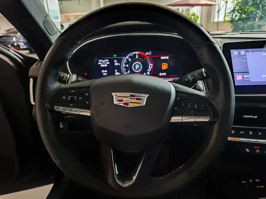 Cadillac CT5 2023 28T Platinum 2023 — миниатюра 4