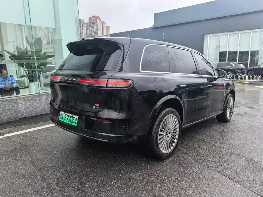 Voyah Taishan Voyah Taishan 2026 Max+ 2025 — миниатюра 2