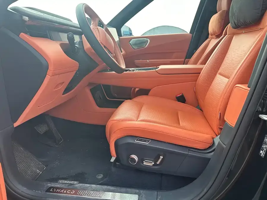 Lynk & Co 900 Lynk & Co 900 2025 2.0T Ultra 6-seater 2025 — миниатюра 4