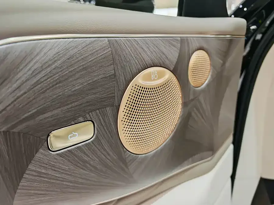 Zhiji LS9 2026 Smart LS9 52 Ultra 2026 — миниатюра 2