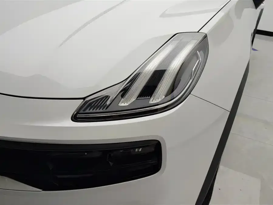 Lynk & Co 06 EM-P Lynk & Co 06 EM-P 2022 PHEV 84KM Endurance Edition Pro 2022 — миниатюра 2