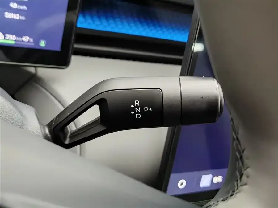 Lynk & Co Z20 Lynk & Co Z20 2025 530km RWD Pro 2025 — миниатюра 4