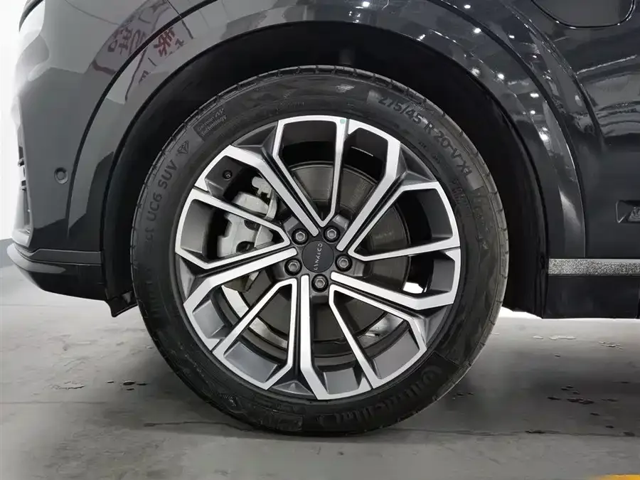 Lynk & Co 09 EM-P Lynk & Co 09 EM-P 2021 2.0T PHEV Ultra six-seater 2022 — миниатюра 5