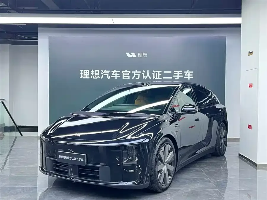 Li Auto i6 2025