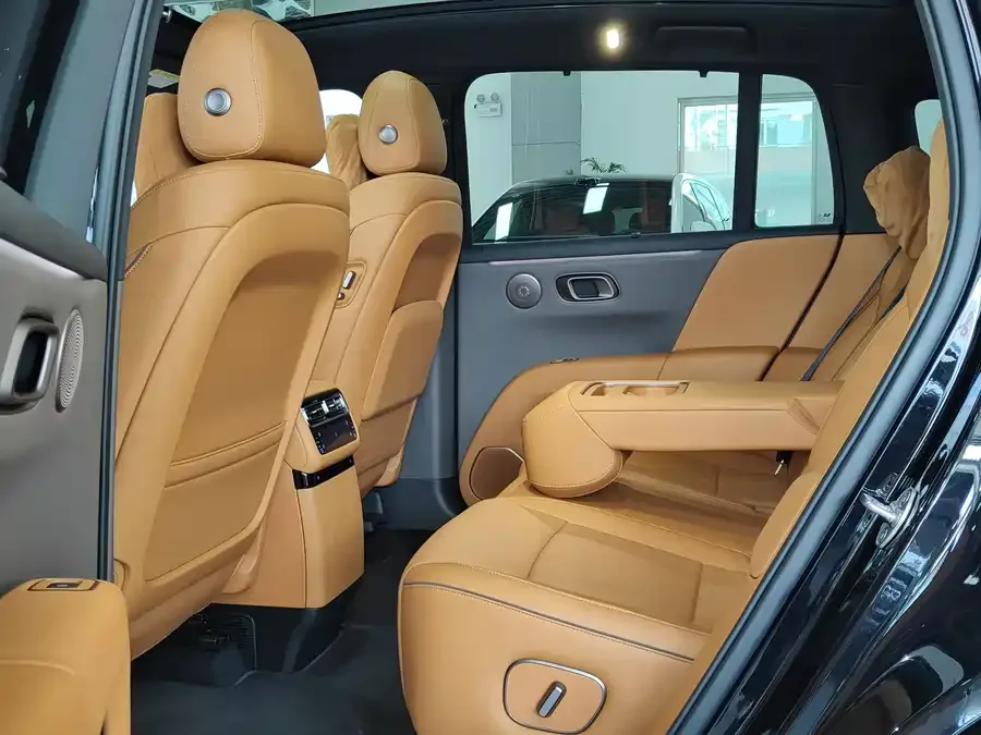 Li Auto i6 Ideal i6 2025 two-wheel drive standard version 2025 — миниатюра 2