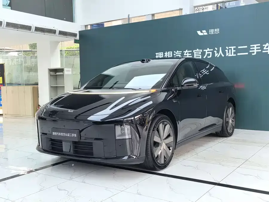 Li Auto i6 2025
