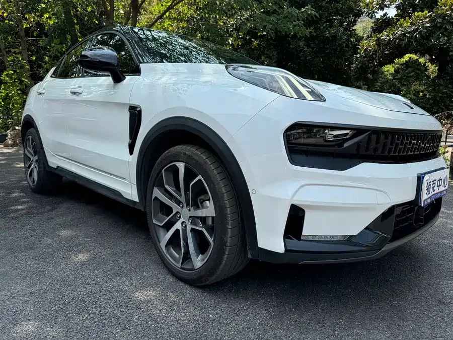 Lynk & Co 05 Lynk & Co 05 2022 2.0TD four-wheel drive Halo 2022 — миниатюра 5