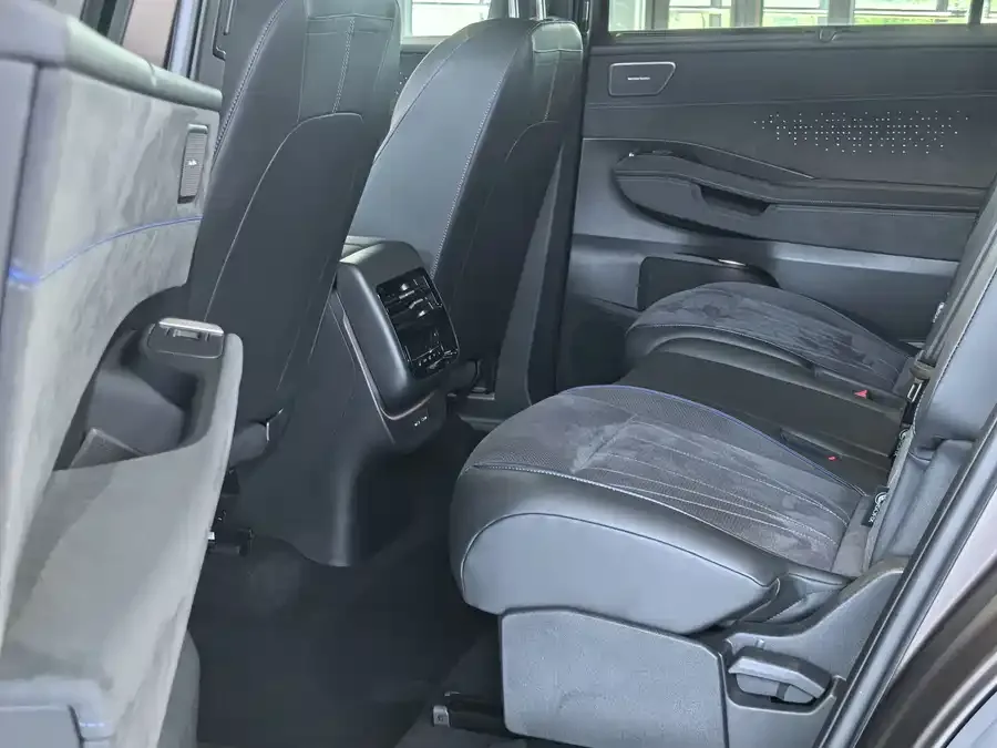 Volkswagen Teramont 2025 Touron Pro 450TSI 4WD Summit Edition 2025 — миниатюра 2
