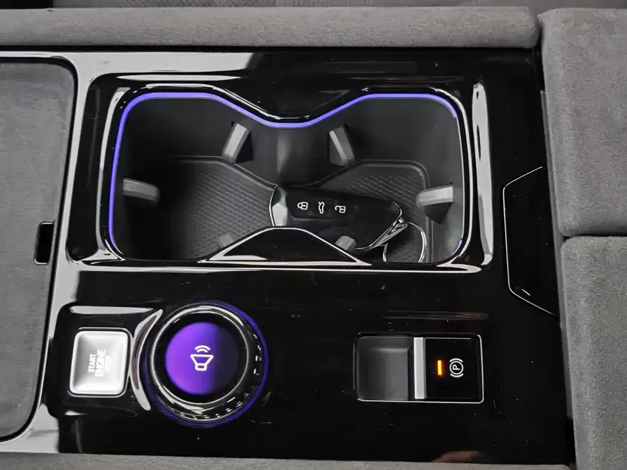 Volkswagen Teramont 2025 Touron Pro 450TSI 4WD Summit Edition 2025 — миниатюра 5