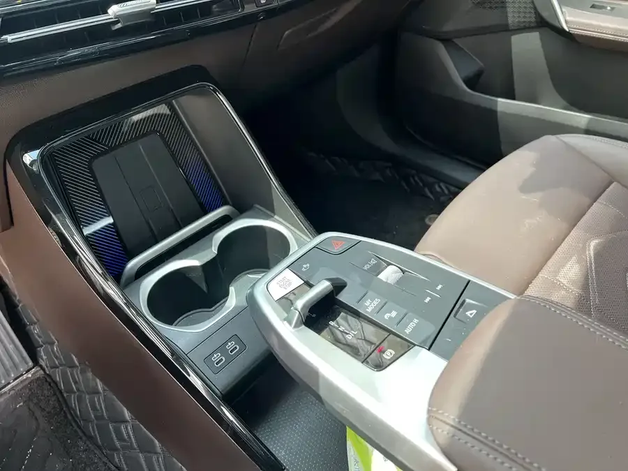 BMW X1 2024 sDrive25Li X Design Package 2025 — миниатюра 3