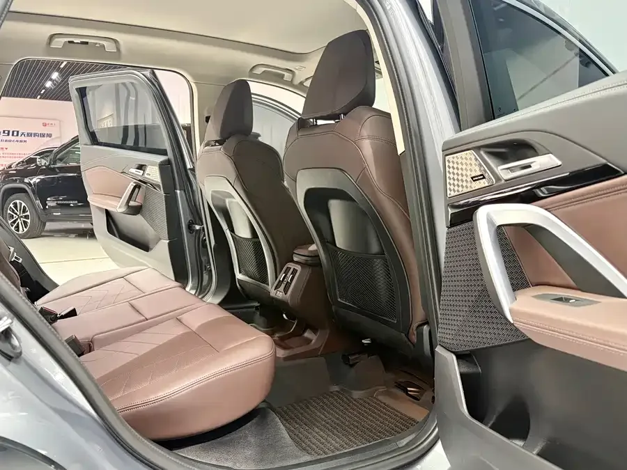 BMW X1 2024 sDrive25Li X Design Package 2024 — миниатюра 3