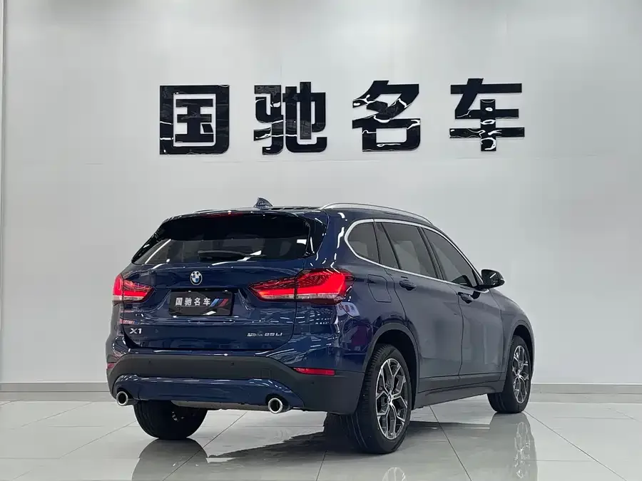 BMW X1 2021 sDrive25Li Leading Edition 2022 — миниатюра 2